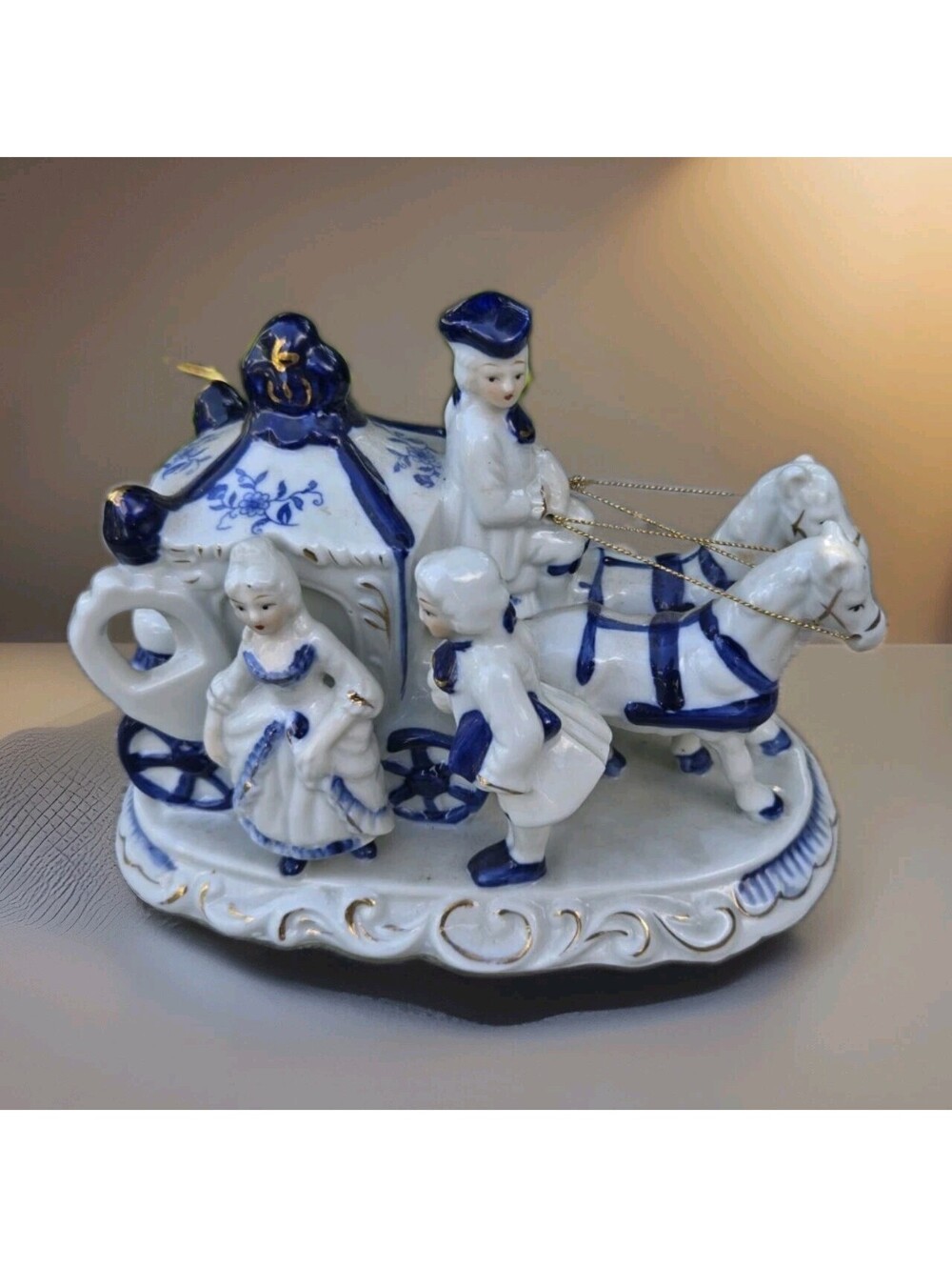 Horse & Carriage Victorian Couple Porcelain Figurine Cobalt Blue/White 8"